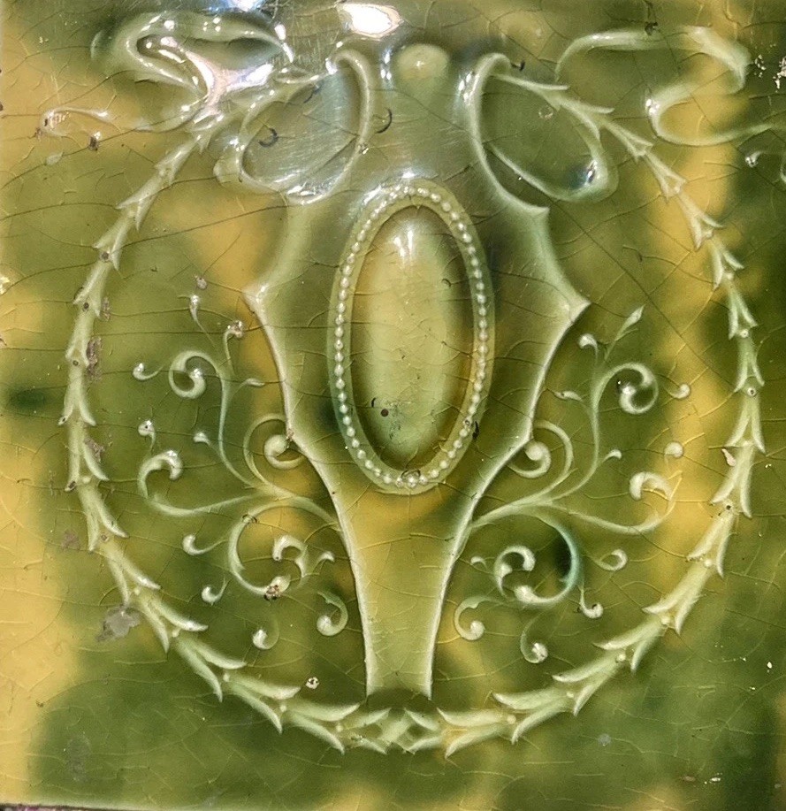 Antique Cambridge Majolica Tile Pair — Green Botanical Oval, 6x6 - Image 3
