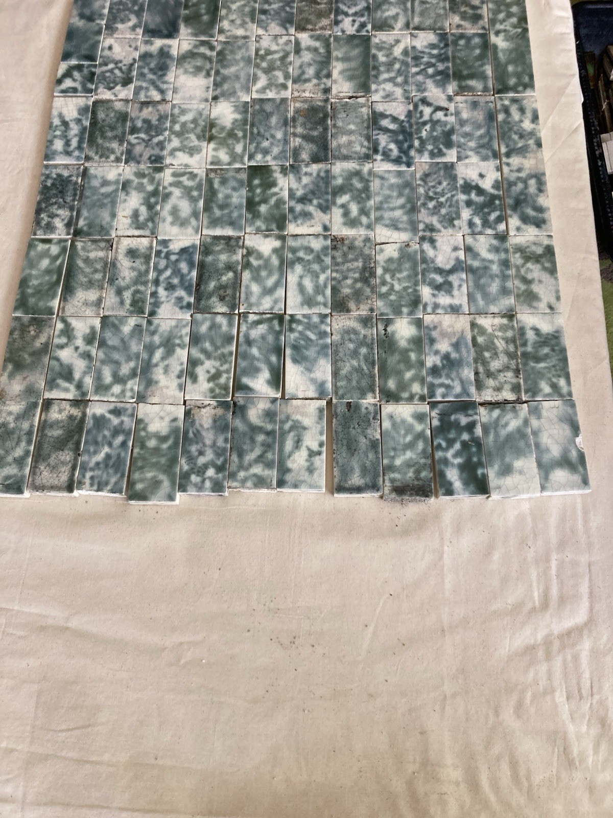 Antique Cambridge Blue & Cocoa Mottled Sticks & Keys — 92 Piece - Image 3