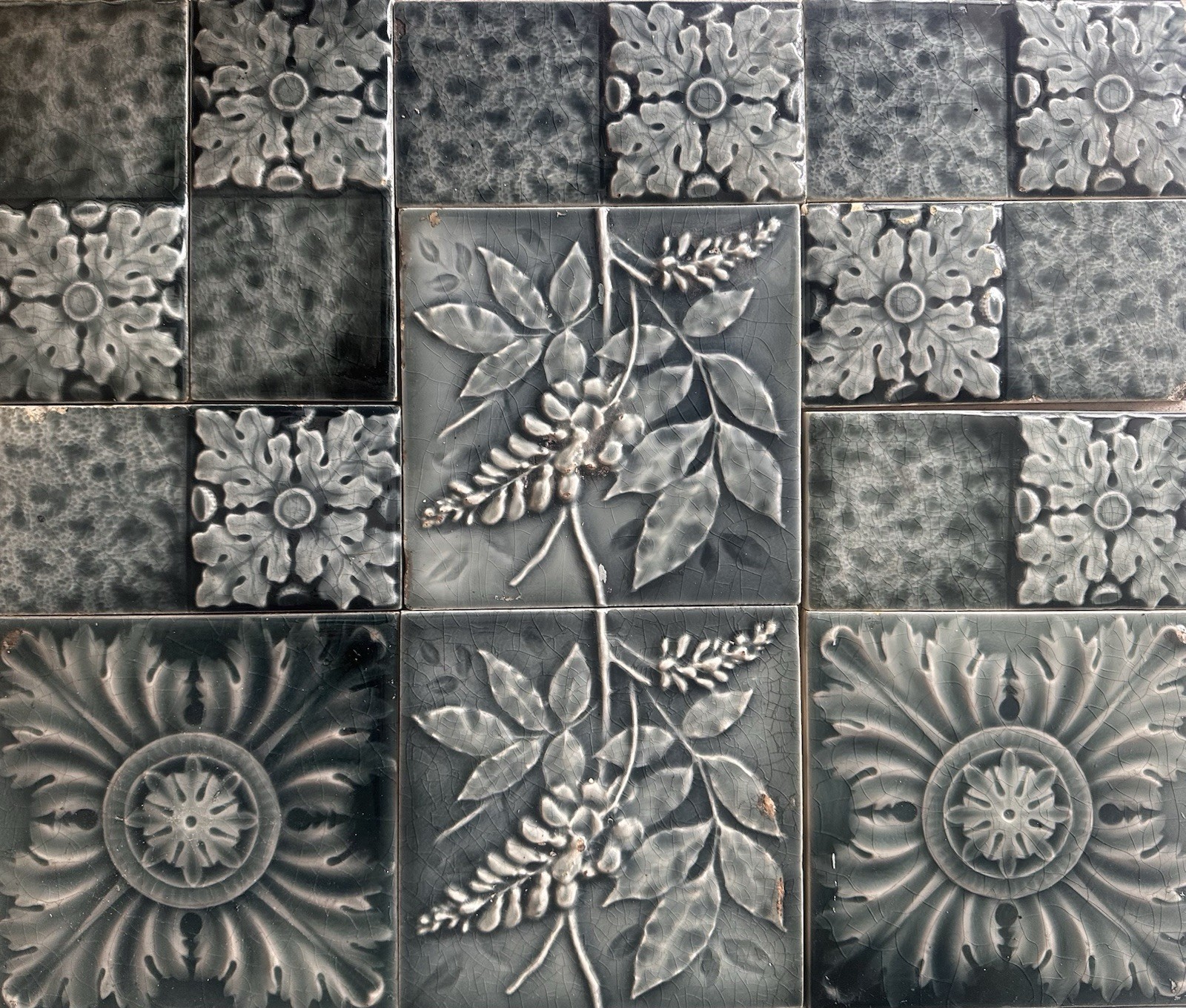 Antique Aesthetic Movement Wisteria Tile Panel — Trent & U.S. Encaustic, c.1885 - Image 2