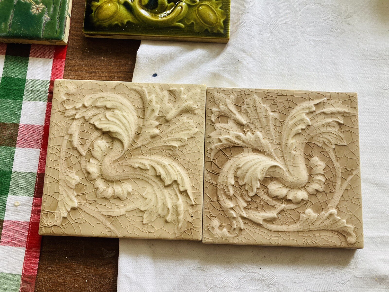 Antique Cambridge Acanthus Scroll Tile — Ivory Lilac Majolica - Image 2