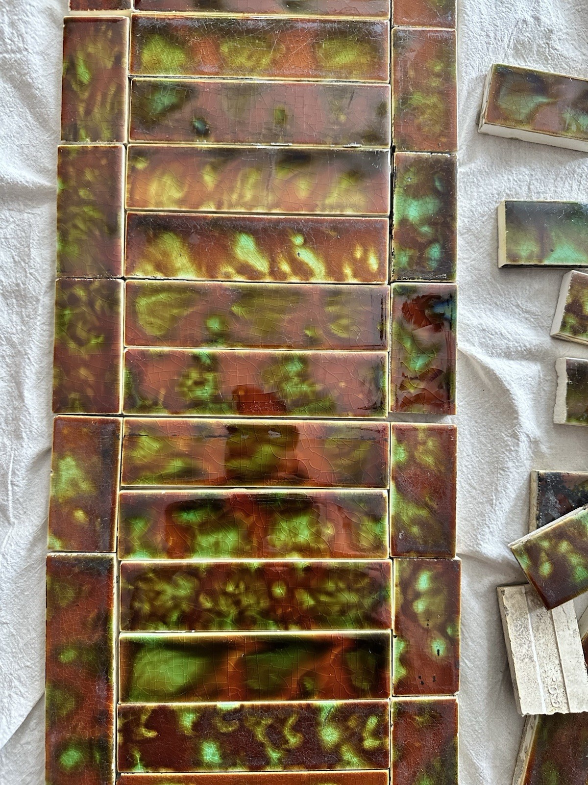 Antique AETCO Flame Glaze Surround & Hearth — 192 Tiles - Image 2
