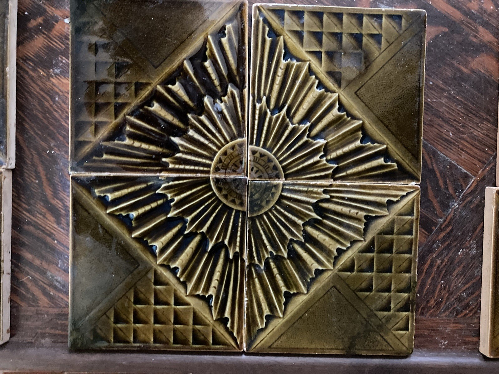 USETCO 12” Sunburst Tile Medallion — Olive Green Glaze, 4-Tile Set - Image 2