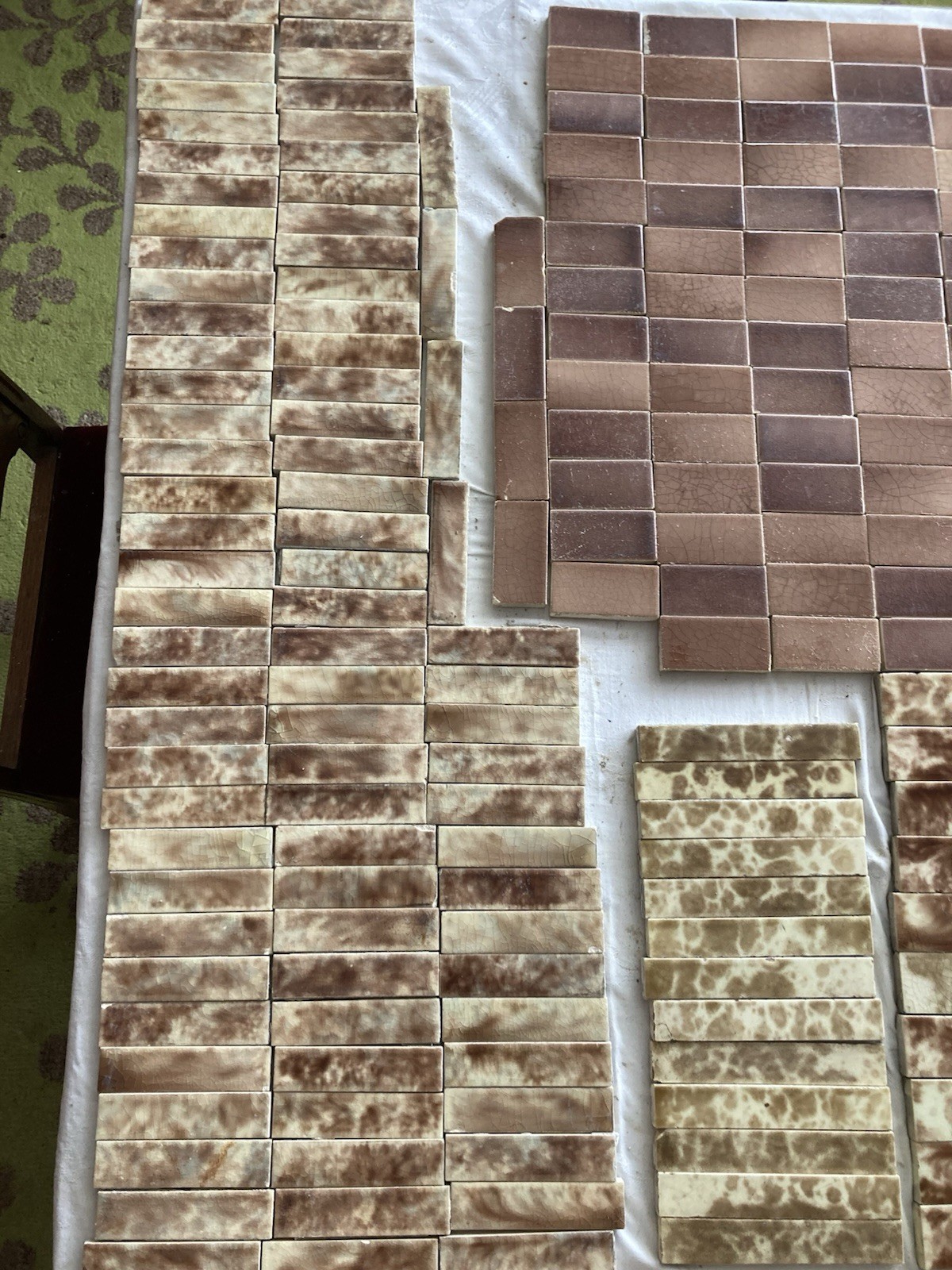 Antique Cambridge Cocoa Swirl Trim Tiles — 1x4 in, 112 Piece - Image 2